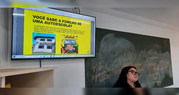 Educandos puderam aprender questões do trânsito na prática.