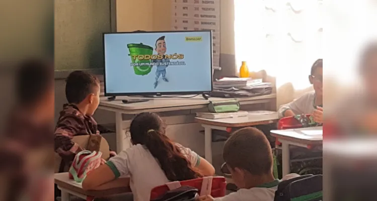 Veja como foram realizadas as atividades em sala de aula com o conteúdo especial.