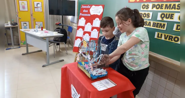 Confira os registros da proposta literária em sala de aula.