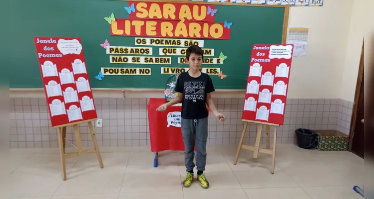 Confira os registros da proposta literária em sala de aula.