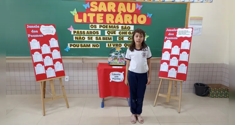 Confira os registros da proposta literária em sala de aula.