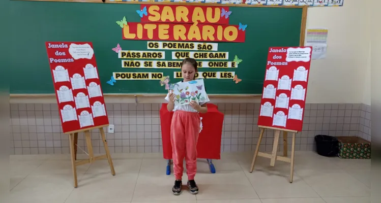 Confira os registros da proposta literária em sala de aula.