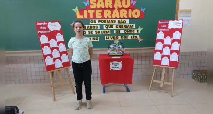 Confira os registros da proposta literária em sala de aula.