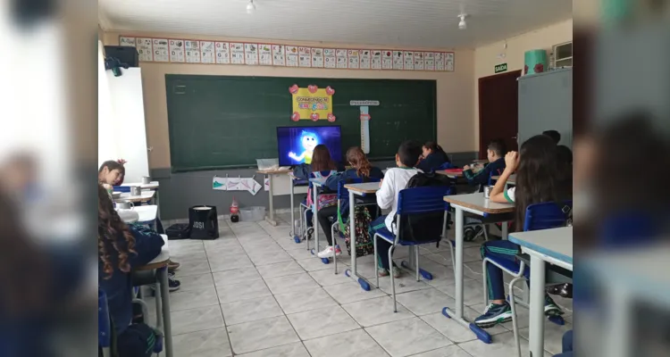 Diversas etapas contribuíram para o trabalho dos alunos em sala de aula.