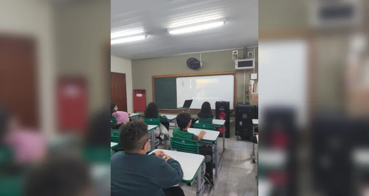 Trabalho em sala de aula explorou conteúdos referenciais sobre energia.