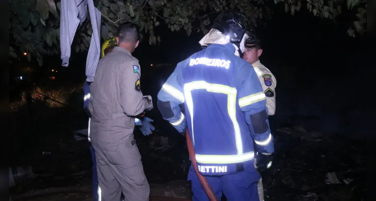 Não havia ninguém na residência no momento do incêndio.