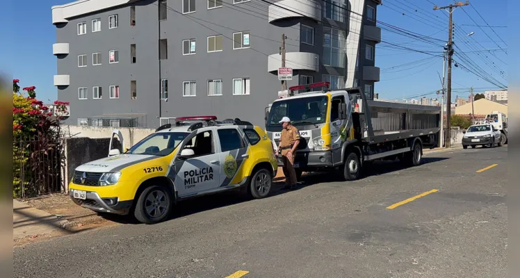 Mulher é rendida e tem carro roubado em PG; PM recupera