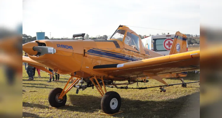 Parte das aeronaves pertence ao Aeroclube de Ponta Grossa.