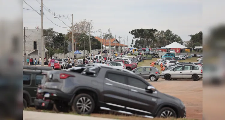 Aeroporto de Ponta Grossa ficou lotado para o evento.