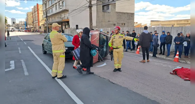 Personagem representou a Morte para alerta sobre o número de óbitos em acidentes.