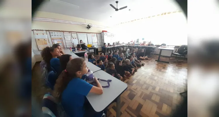 Através do conteúdo, os alunos realizaram atividades pedagógicas sugeridas e demais dinâmicas em sala.