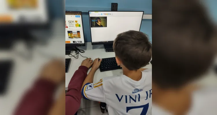 Tecnologia foi importante aliada no trabalho dos alunos sobre a temática.