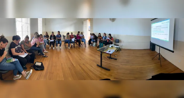 Confira as fotos dos encontros realizados pelos educadores municipais.