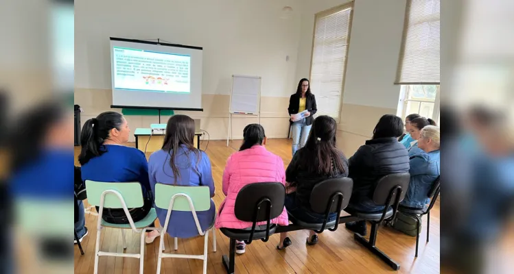 Confira as fotos dos encontros realizados pelos educadores municipais.