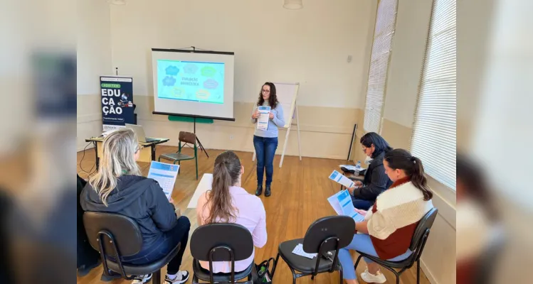 Confira as fotos dos encontros realizados pelos educadores municipais.