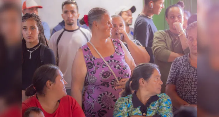 Moradores estavam radiantes com a nova vida.