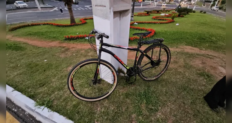 Ciclista fica ferido após ser atingido por carro no bairro Olarias em PG