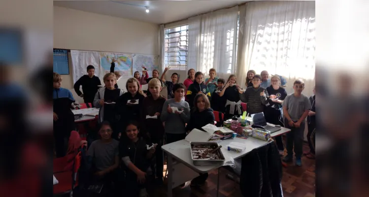 A turma realizou uma série de atividades, e além dos conhecimentos obtidos o processo gerou grande divertimento entre os alunos.