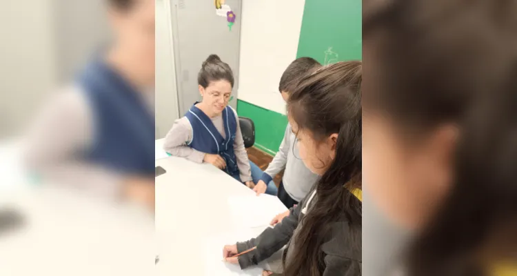 A turma também realizou entrevistas com professoras da escola sobre como elas lidam com as emoções em seu dia a dia.