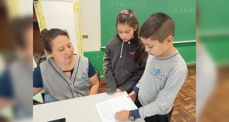 A turma também realizou entrevistas com professoras da escola sobre como elas lidam com as emoções em seu dia a dia.