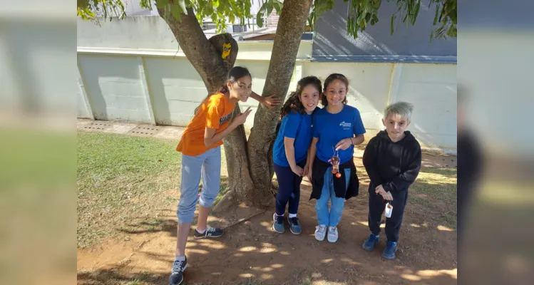 As atividades da turma envolveram o trabalho com bonecos de mamolengos, escrita de textos e rodas de conversa.