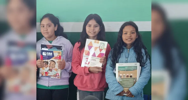 Os educandos também participaram de um projeto de troca de materiais recicláveis por produtos agrícolas.