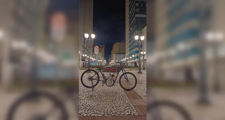 Moto artesanal foi furtada na noite deste sábado em Ponta Grossa