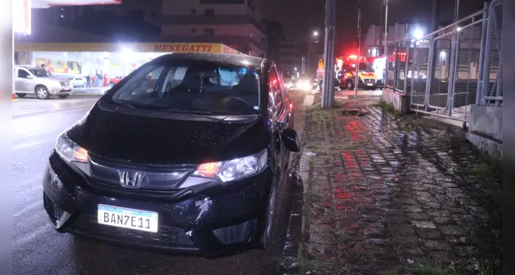 Adolescente que estava em uma bicicleta ficou ferido