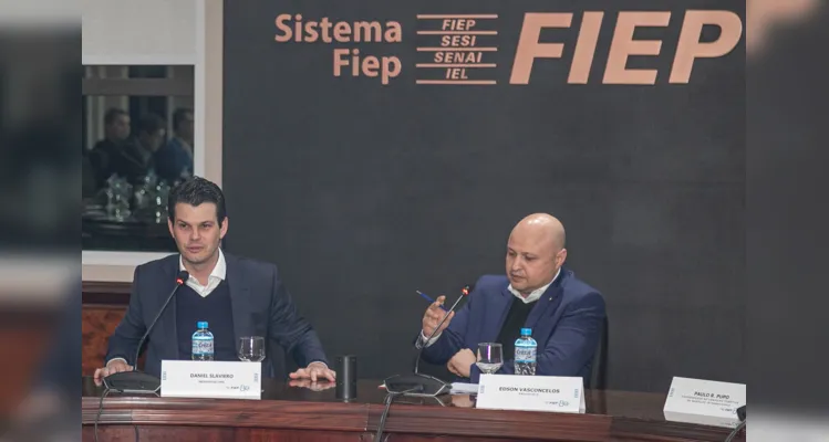 O evento contou com a presença de mais de 60 lideranças industriais, membros da diretoria da Fiep e presidentes de sindicatos de diversas regiões do Estado.