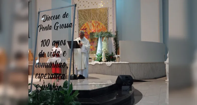 O lema do centenário da Diocese lembrado nos festejos.