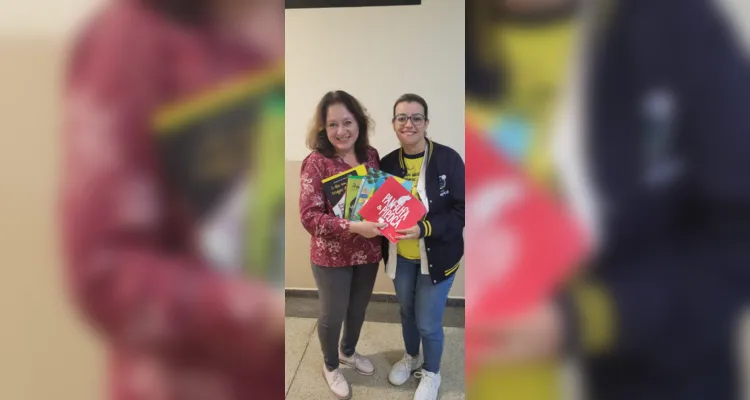 Um momento especial para os alunos foi a visita da escritora Jacqueline de Mattos, que respondeu a perguntas e contou um pouco de sua trajetória.