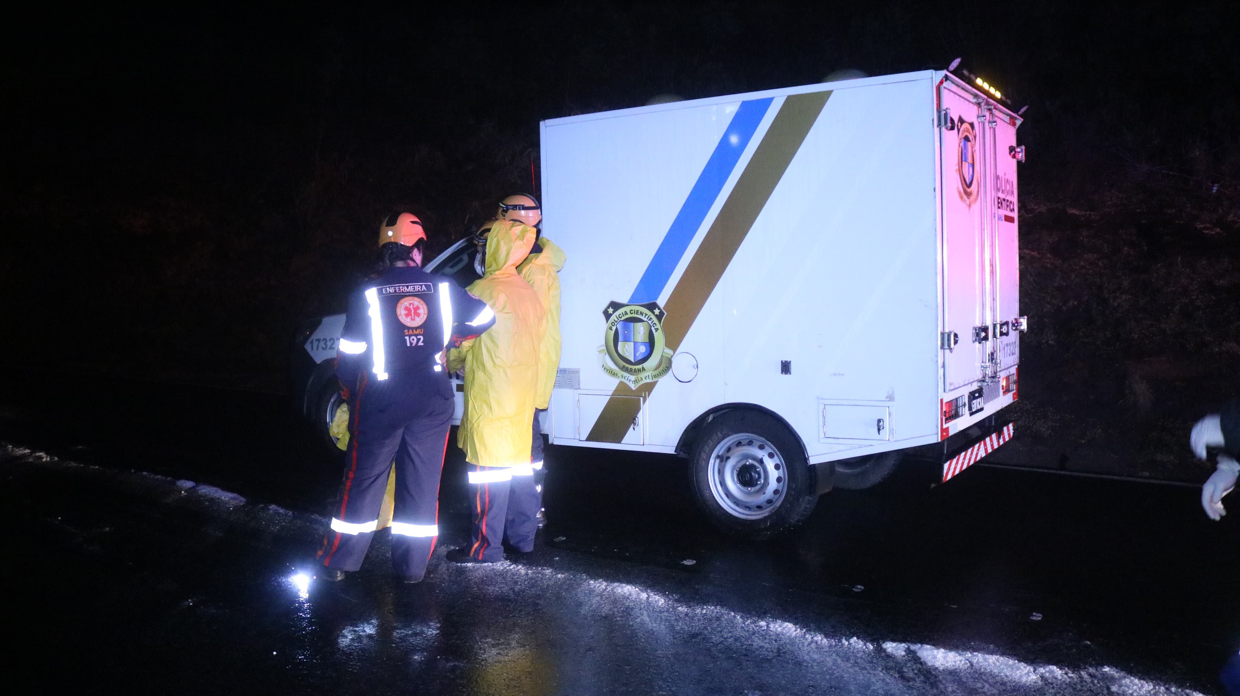 Motorista de caminhão que transportava maçãs morre em acidente, na BR-373, em Ipiranga |