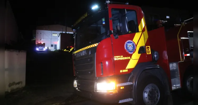 Corpo de Bombeiros é acionado para combater princípio de incêndio em Ponta Grossa, esta terça-feira (27) |