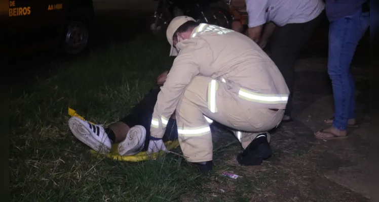 Dois jovens ficam feridos devido a acidente ocorrido na madrugada deste domingo (18), no Boa Vista, em Ponta Grossa |