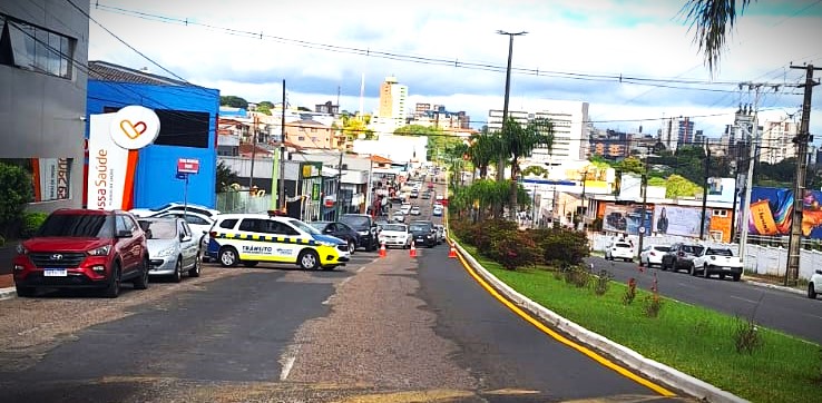 Avenida João Manoel dos Santos Ribas foi interditada.