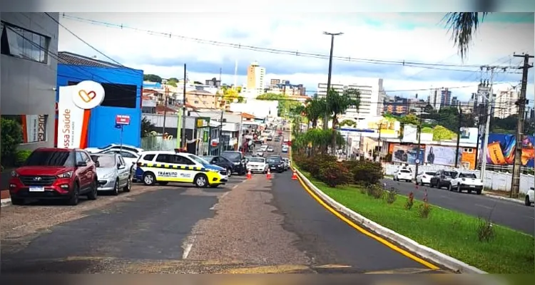 Avenida João Manoel dos Santos Ribas foi interditada.