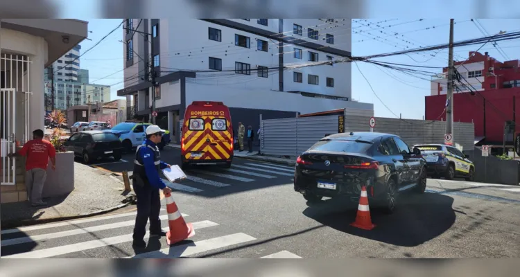 Equipe do Corpo de Bombeiros também foi acionada para a ocorrência.