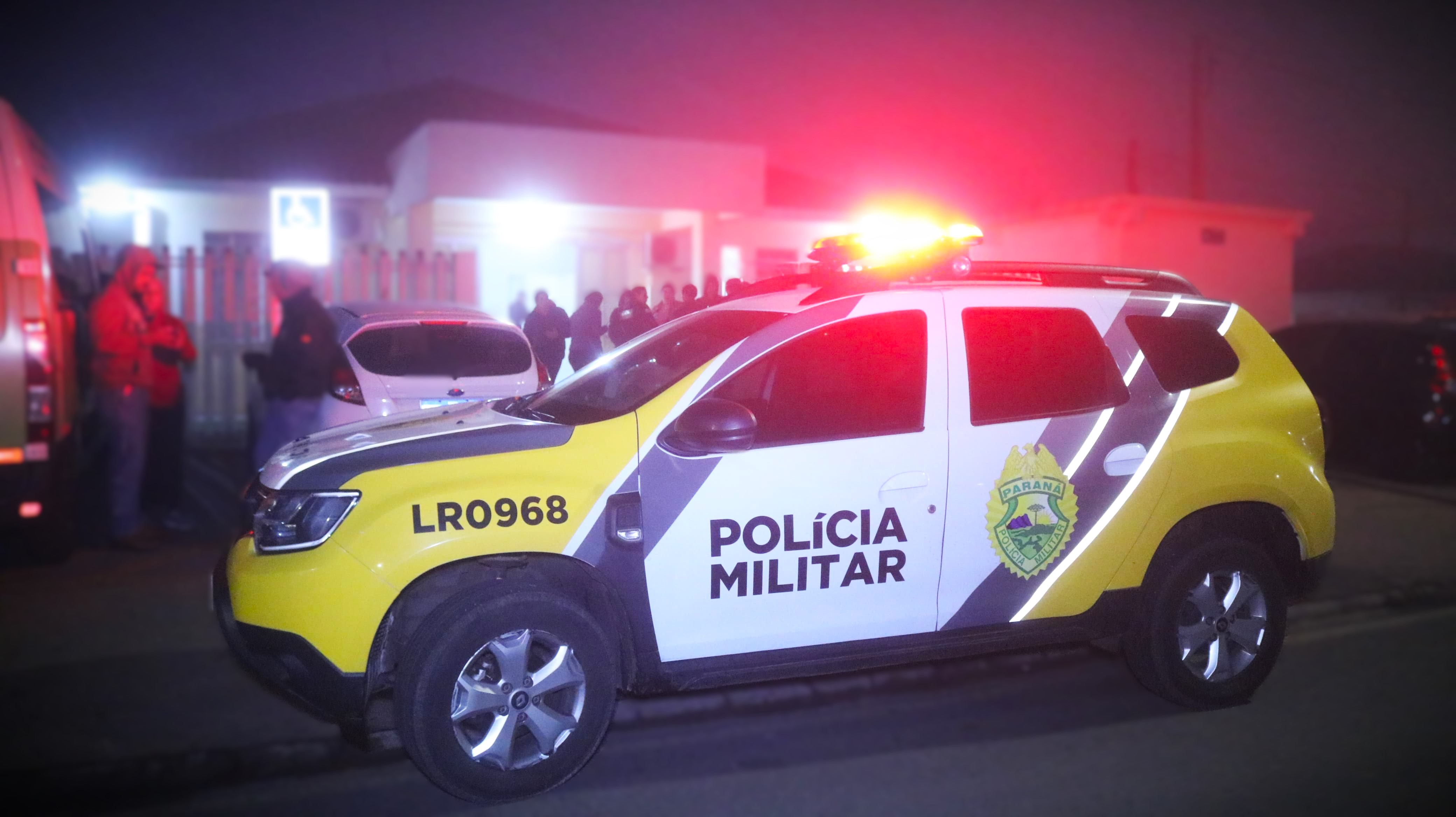 A Polícia Militar conversou com testemunhas que visualizaram a situação.