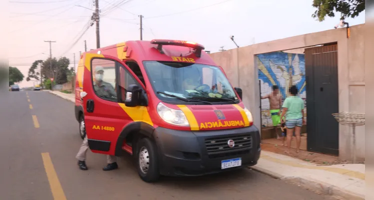 Corpo de Bombeiros (Siate) levou a vítima para o HU-UEPG.