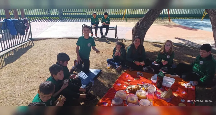 Confira momentos do Piquenique Literário dos estudantes.