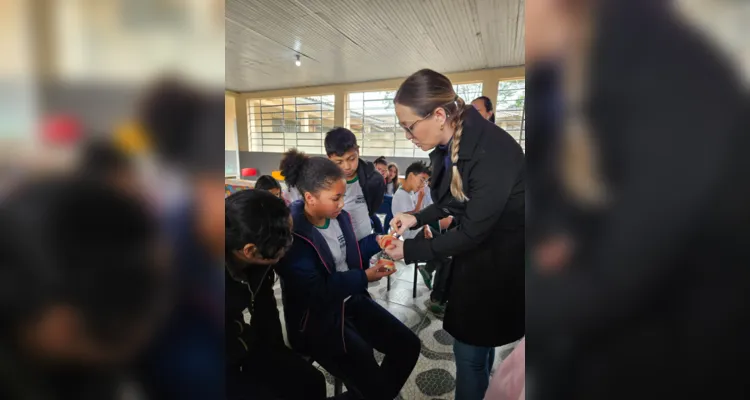 Confira alguns momentos da palestra com os estudantes.