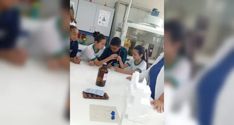 Confira a visita dos alunos à Universidade Estadual de Ponta Grossa.