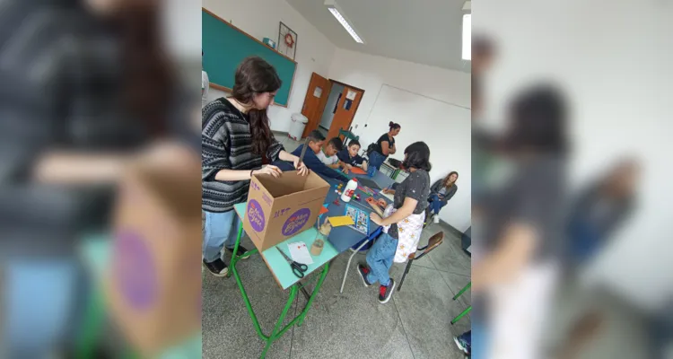 Confira a visita dos alunos à Universidade Estadual de Ponta Grossa.