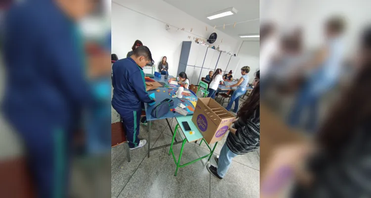 Confira a visita dos alunos à Universidade Estadual de Ponta Grossa.