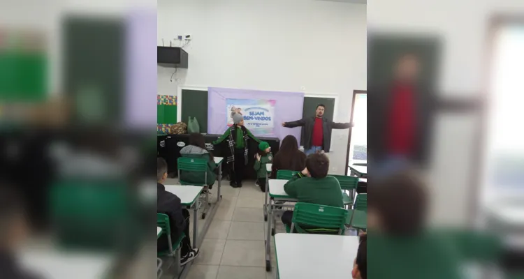 Palestra contribuiu efetivamente para conhecimento dos alunos.