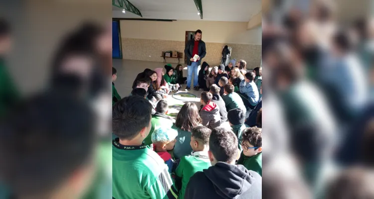 Palestra contribuiu efetivamente para conhecimento dos alunos.