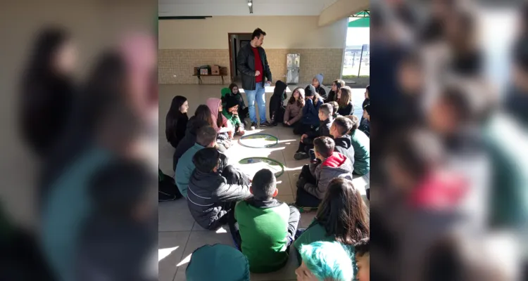 Palestra contribuiu efetivamente para conhecimento dos alunos.