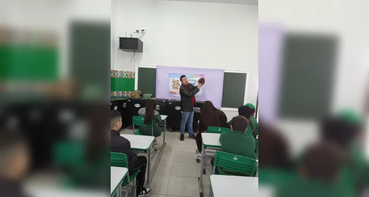 Palestra contribuiu efetivamente para conhecimento dos alunos.