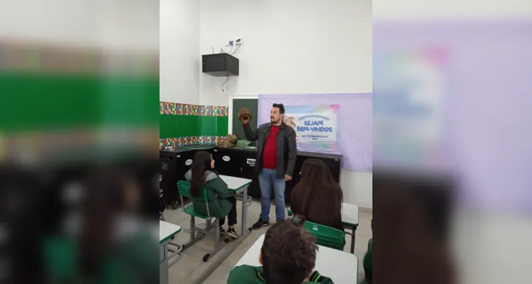 Palestra contribuiu efetivamente para conhecimento dos alunos.