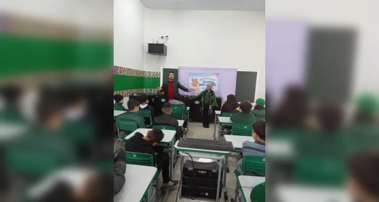 Palestra contribuiu efetivamente para conhecimento dos alunos.